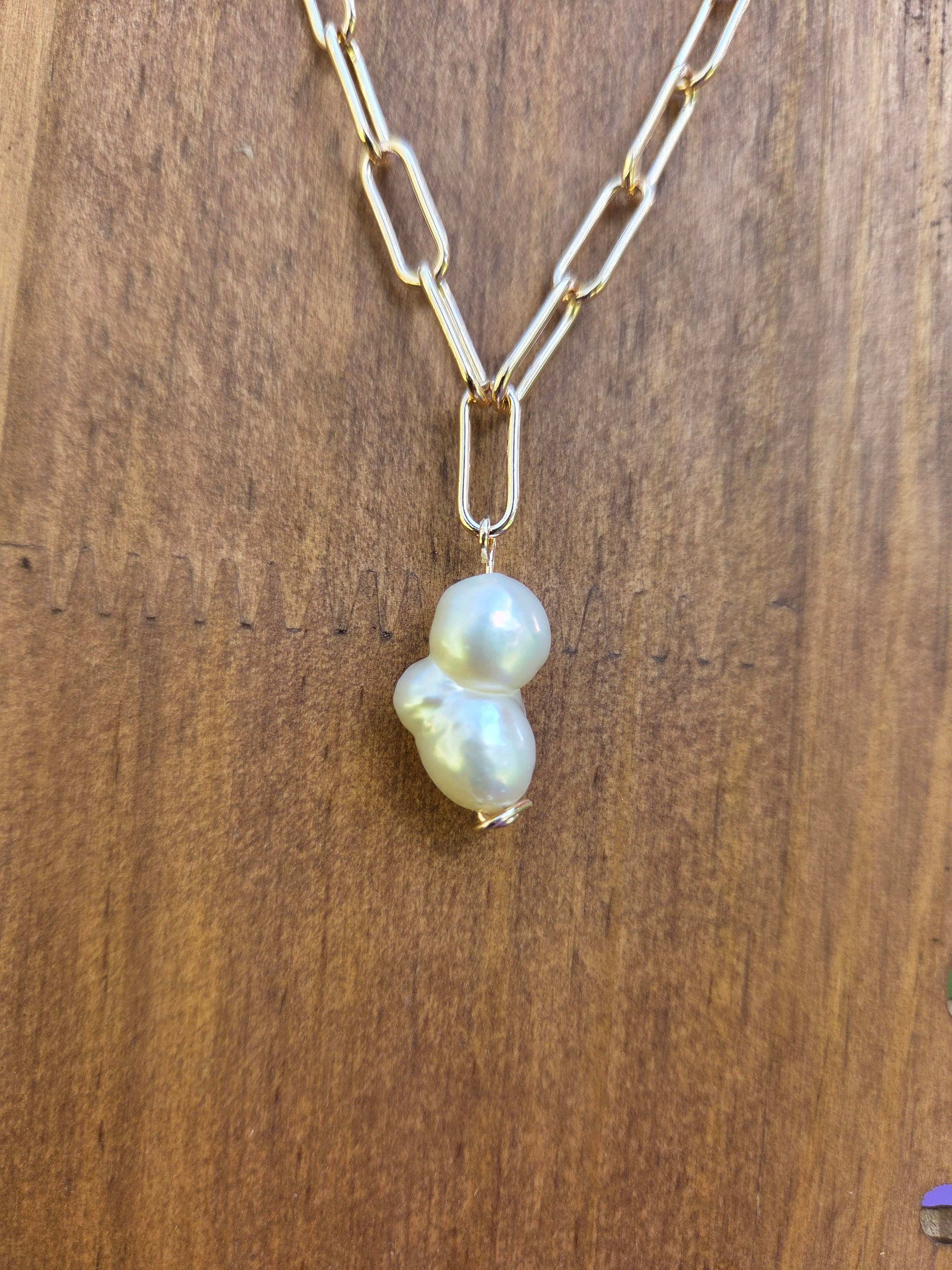 Rose paperclip white pearl